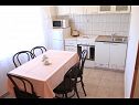 Ferienwohnungen und Zimmer Jagoda - comfy and cozy : A1 Lijevi (3+2), A2 Desni (3+2), R1(4) Zadar - Riviera Zadar  - Ferienwohnung - A1 Lijevi (3+2): Küche und Speisezimmer