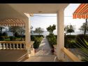 Ferienhaus Villa Petar 1 - 10m from sea: H(4) Zadar - Riviera Zadar  - Kroatien - Terasse