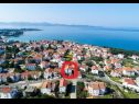 Ferienwohnungen Ivan Z2 - 250 m from beach: A2(4) Zadar - Riviera Zadar  - Haus