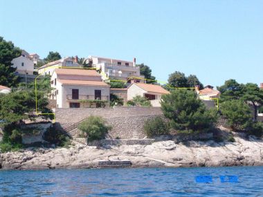 Ferienwohnungen und Zimmer Ref - 20 m from sea : 1 - A1(4+1), 2 - A2(2+1), 3 - R1(2), 4 - R2(2) Bucht Puntinak (Selca) - Insel Brac  - Kroatien