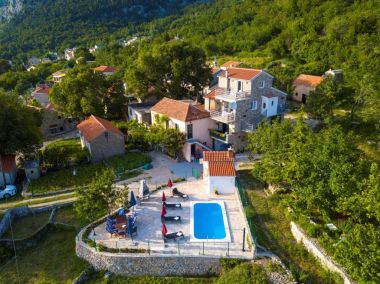 Ferienhaus Tonci - comfortable & surrounded by nature: H(8+2) Tucepi - Riviera Makarska  - Kroatien