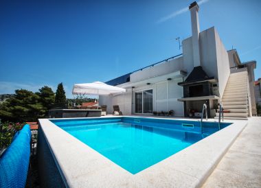 Ferienhaus Nepi - with pool: H(6+2) Rogoznica - Riviera Sibenik  - Kroatien